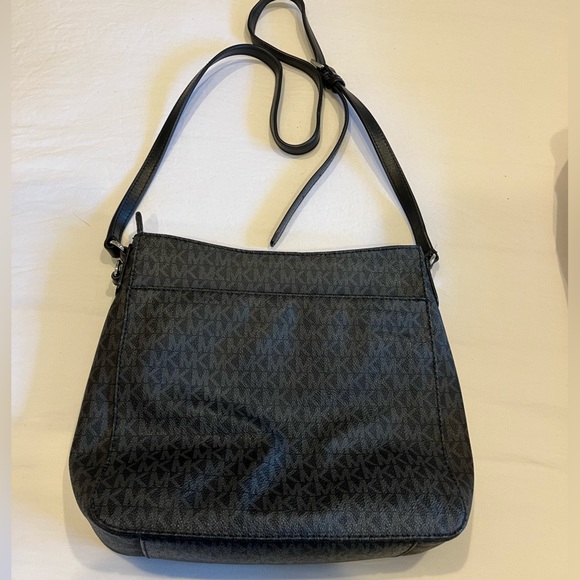 Michael Kors Bag - Picture 9 of 10